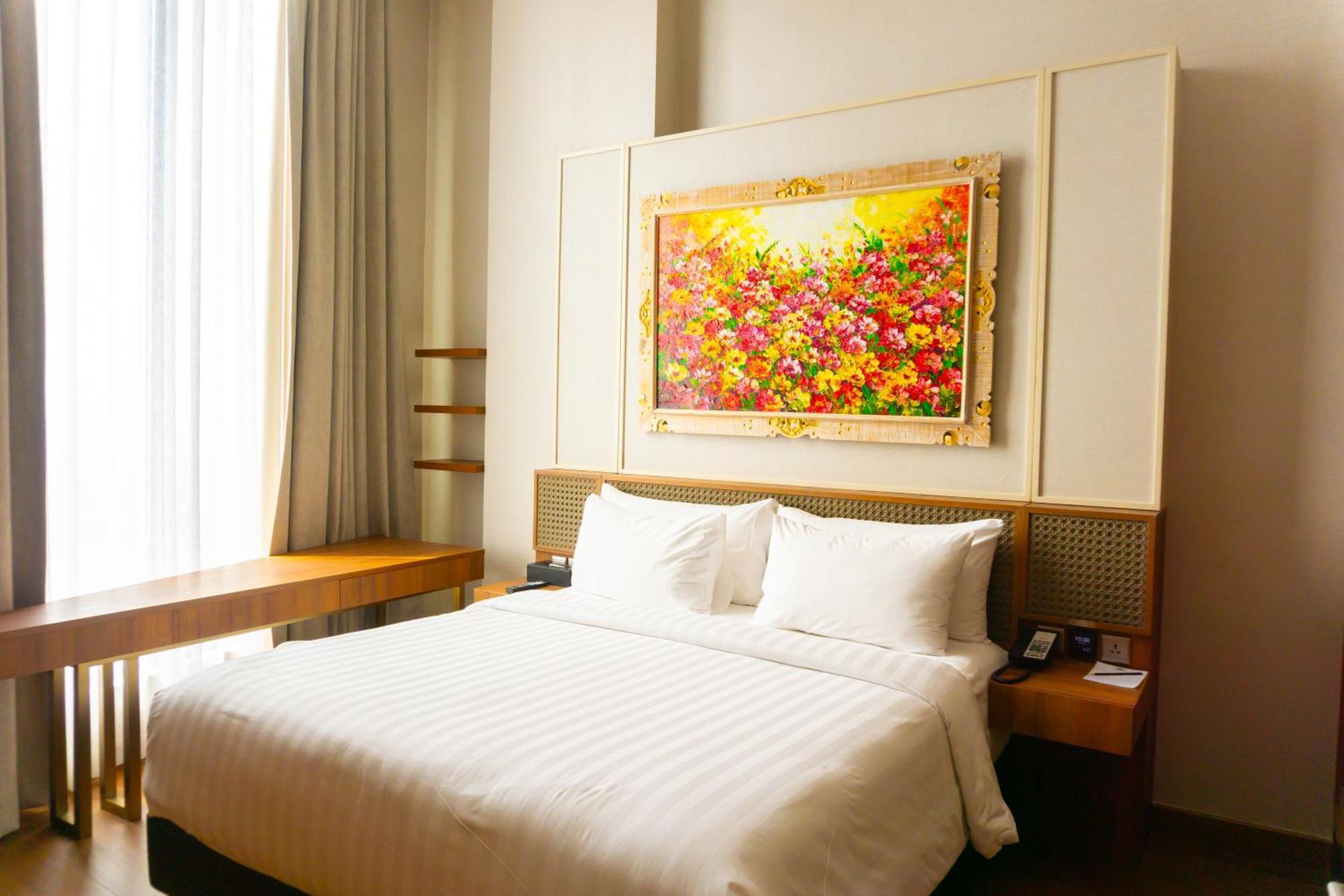 Trembesi Hotel Серпонг Екстериор снимка